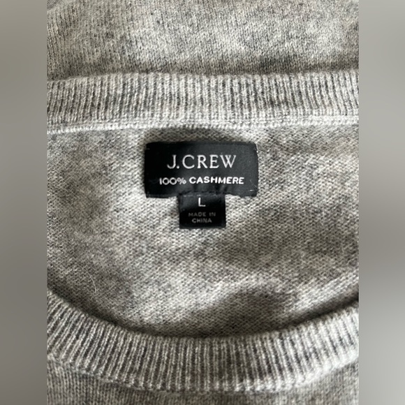 J. Crew - 100% Cashmere Crewneck Sweater - Picture 4 of 7